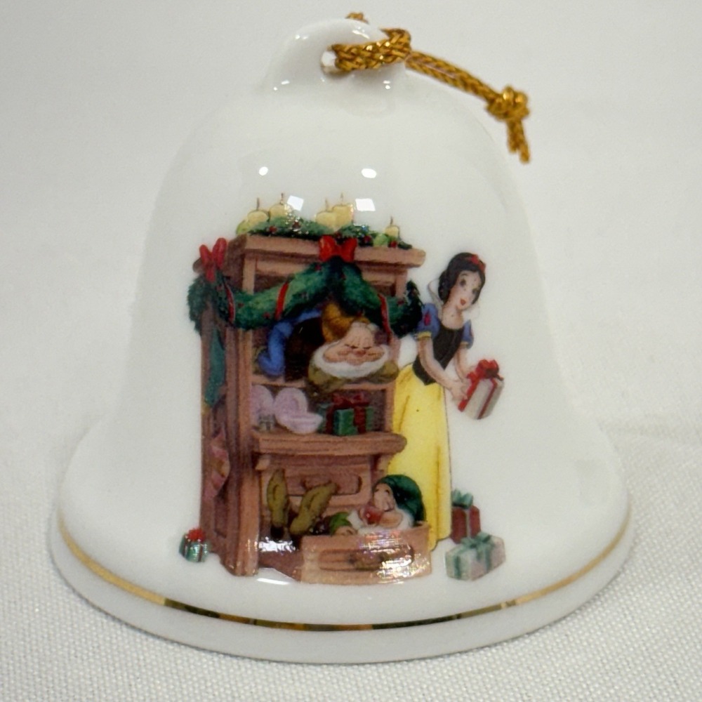 Grolier Disney Snow White Christmas Porcelain‎ Bell Ornament 1993